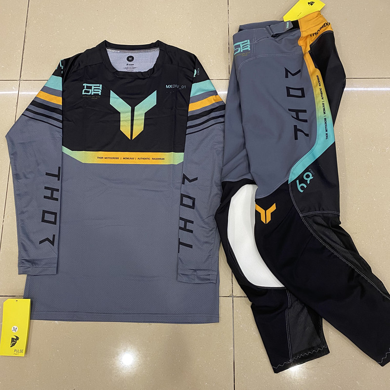 2026 Launchmode Futura Siyah / - Gear Set Motorcycle incelemesi ve fiyatı